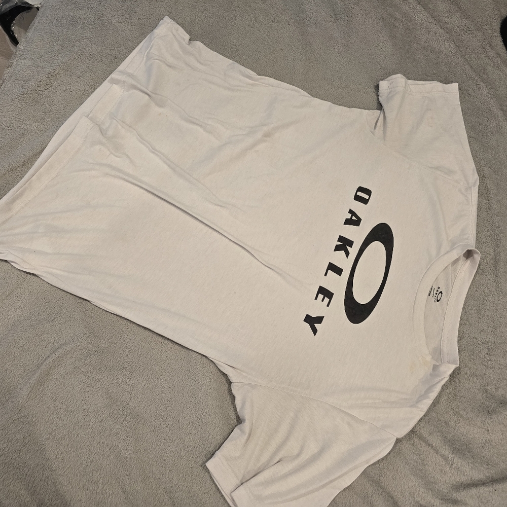 Oakley Shirt